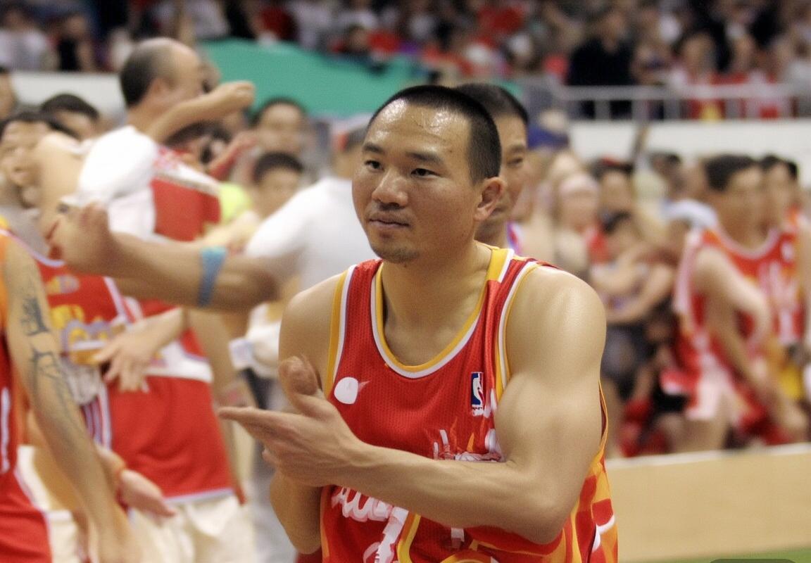 公牛对凯尔特人激战回顾：精彩瞬间、明星表现与战术解析